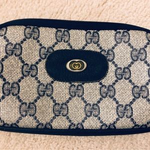 Gucci embossed leather vintage change purse, or cosmetic bag, v. good condition